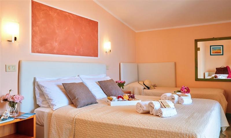Hotel La Pergola Santa Maria di Castellabate Buitenkant foto