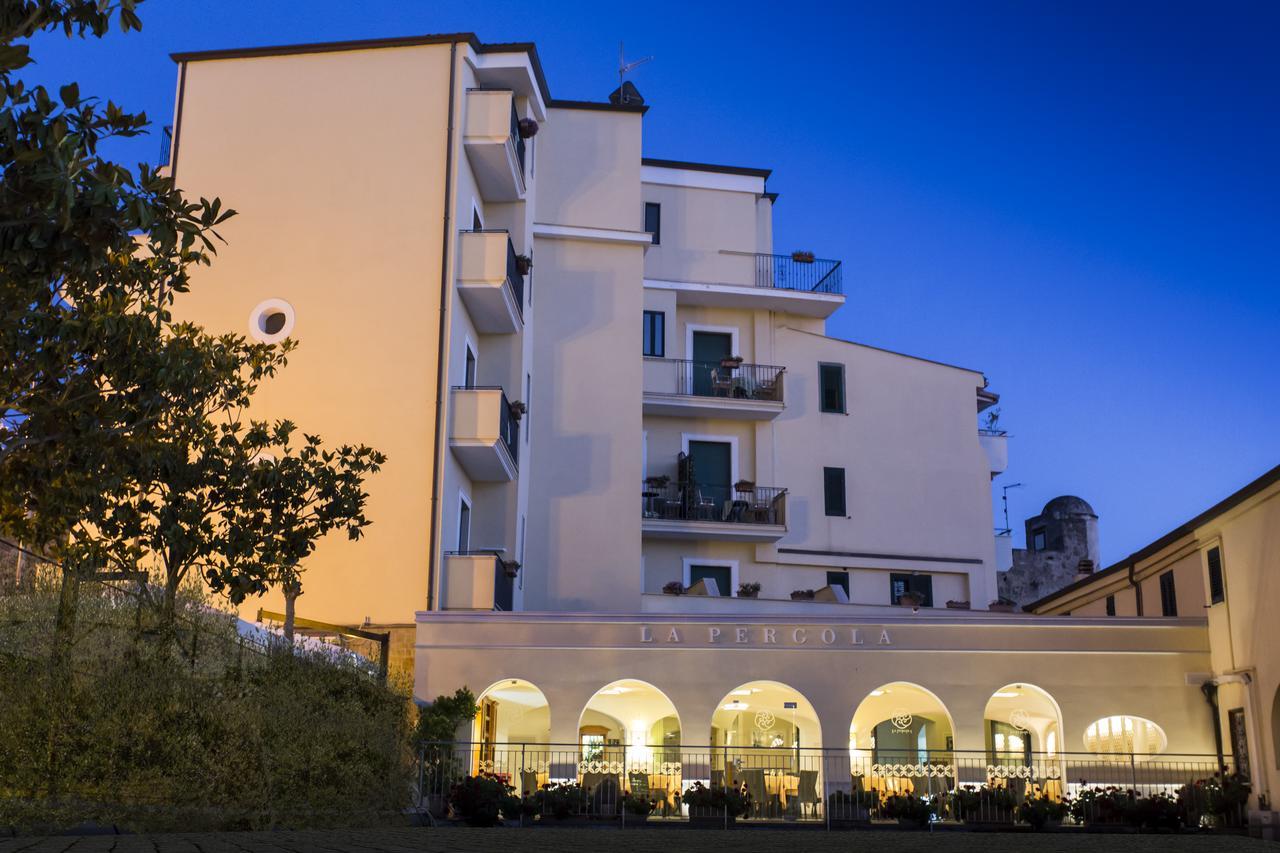 Hotel La Pergola Santa Maria di Castellabate Buitenkant foto