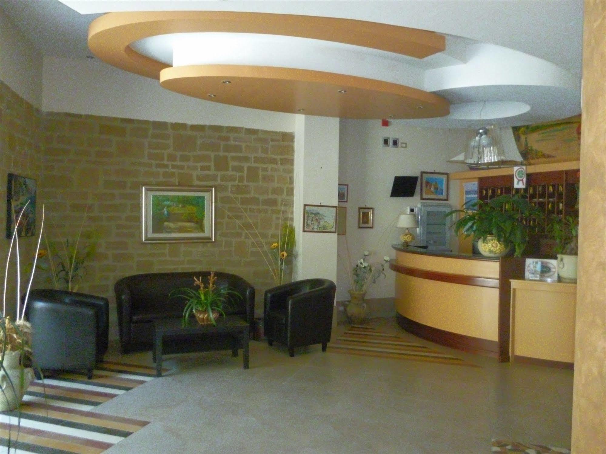Hotel La Pergola Santa Maria di Castellabate Buitenkant foto